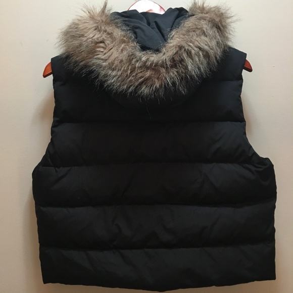 The Gap Jackets & Coats The Gap Puffer Vest With Faux Fur Hood Size